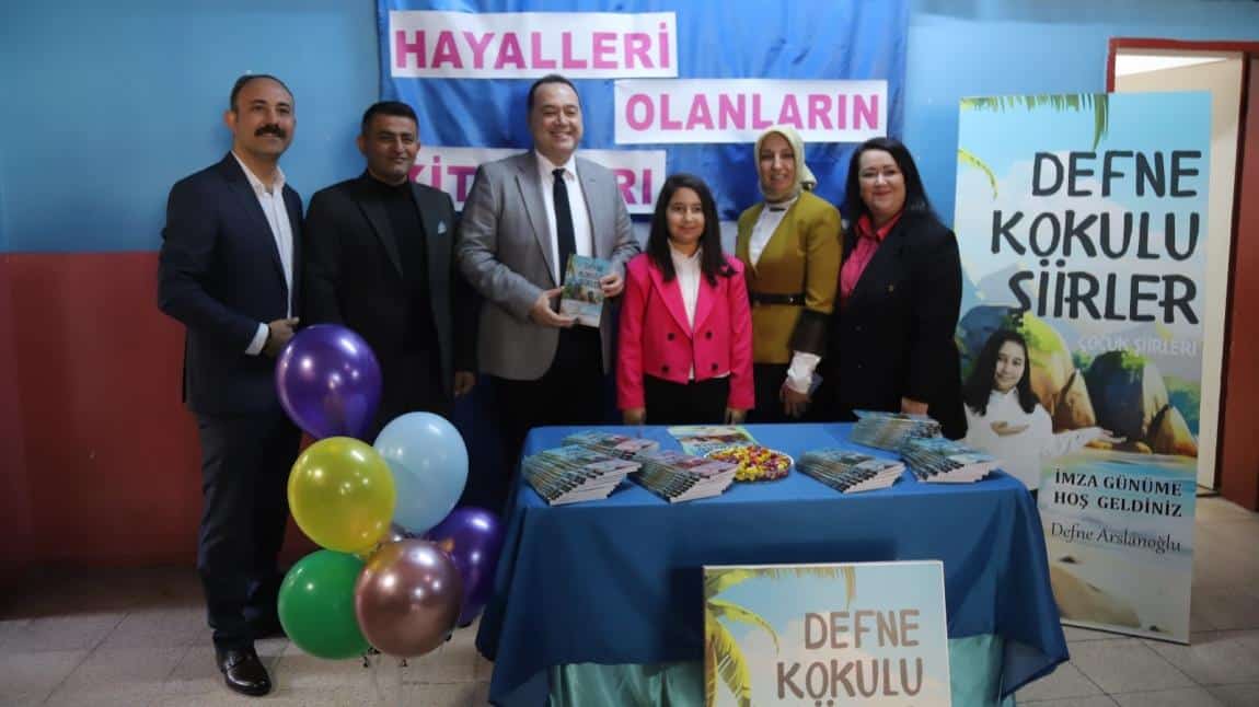 Defne Kokulu Şiirler